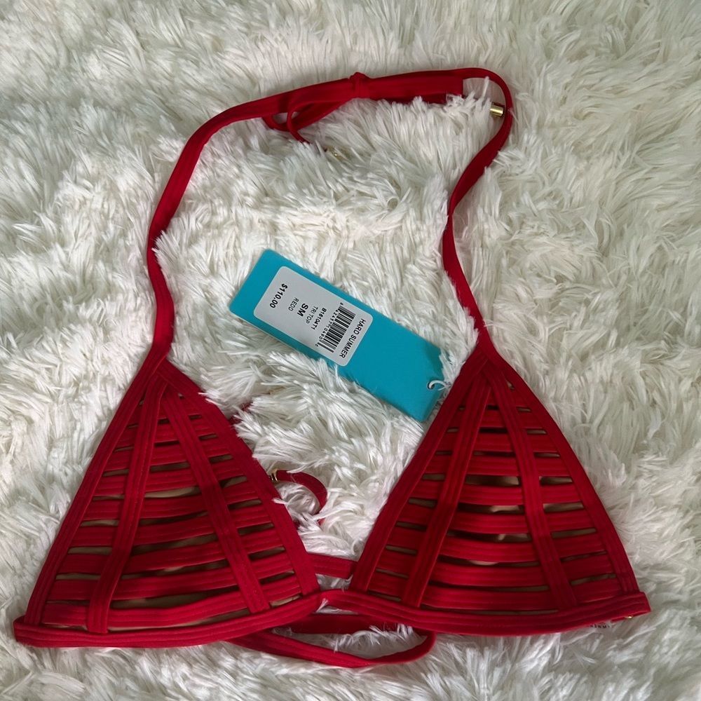 Beach bunny Hard Summer bikini top!!